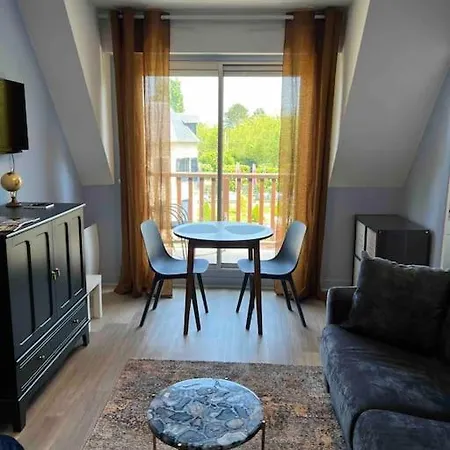 شقة Studio-balcon Vue Musee- 5mn-centre 2mn كابورغ