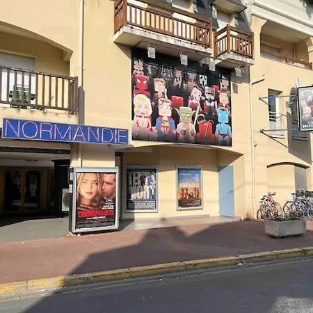 Studio-balcon Vue Musee- 5mn-centre 2mn