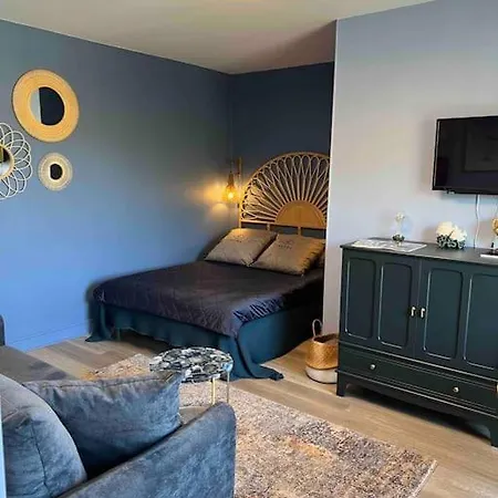 Studio-balcon Vue Musee- 5mn-centre 2mn * كابورغ
