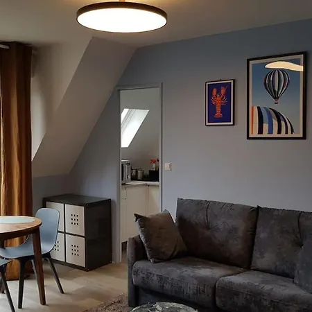 Studio-balcon Vue Musee- 5mn-centre 2mn *